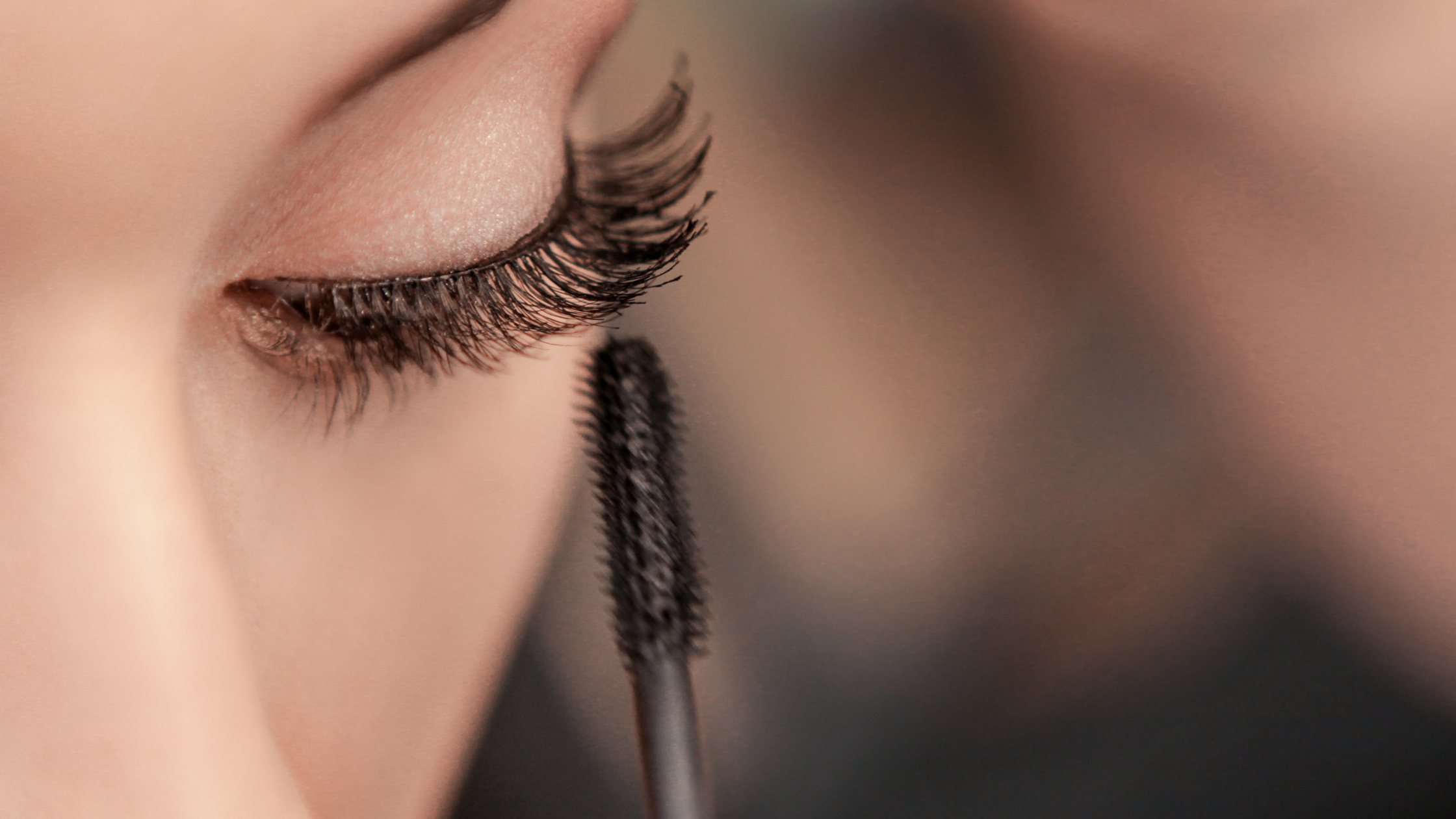 10 Best Waterproof Mascaras for Brides